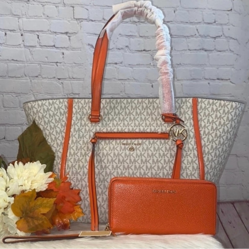 Michael Kors CARINE Tote/JET SET Wallet 2 pc Set